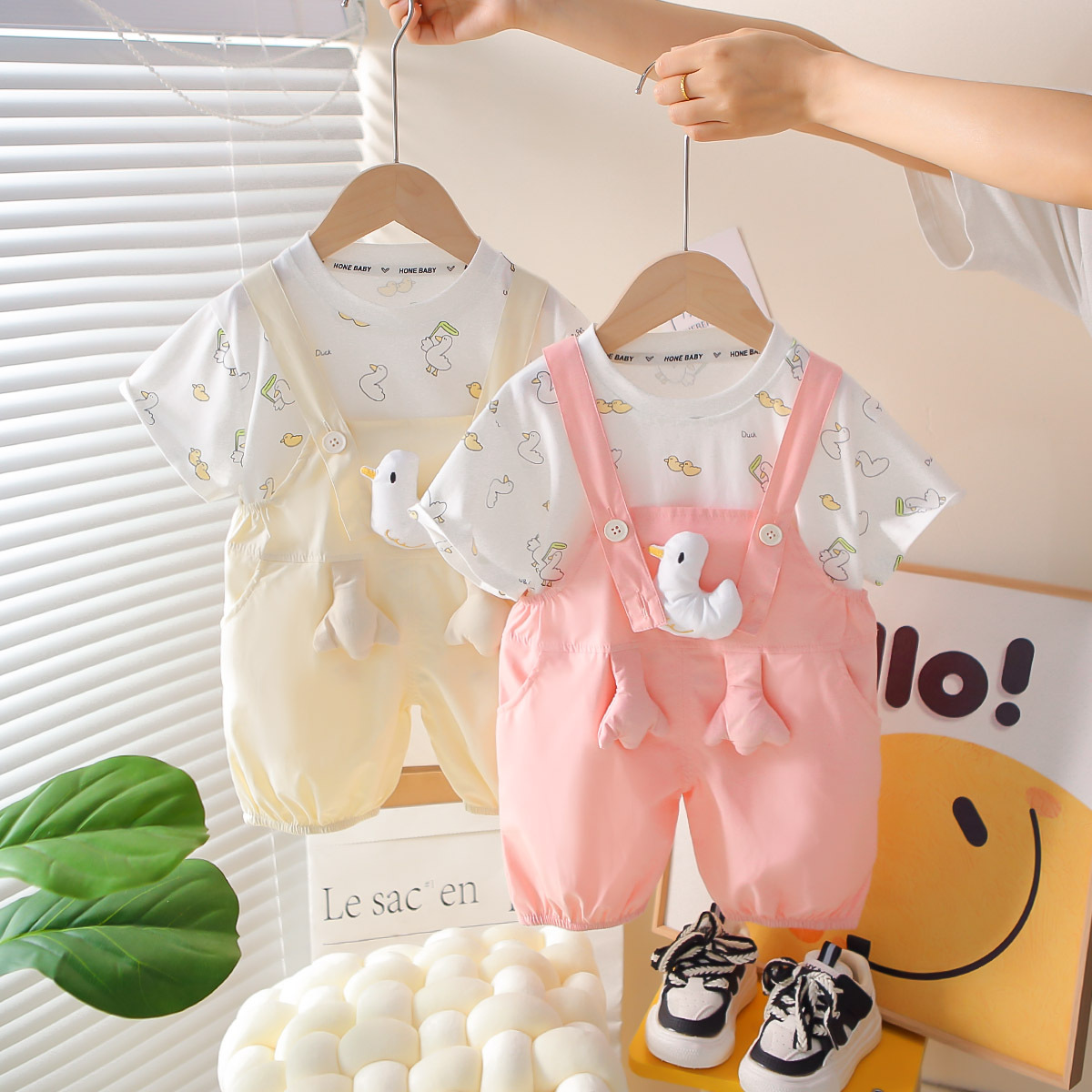 Children's Short-Sleeved Suit Casual Summer New Style Girls Summer Clothes Baby Fashionable Girl Summer Cartoon Suspenders Summer Style