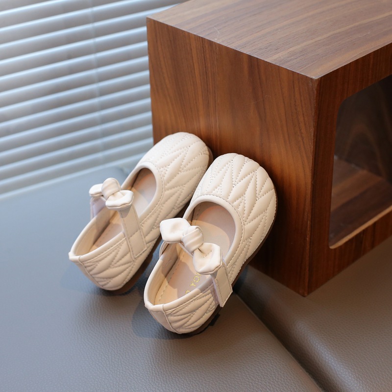 New Girls' Shoes, Baby Bow Leather Shoes, Soft-Soled Princess Shoes, Autumn New Leather Shoes, Single Shoes for Children, - Image 2