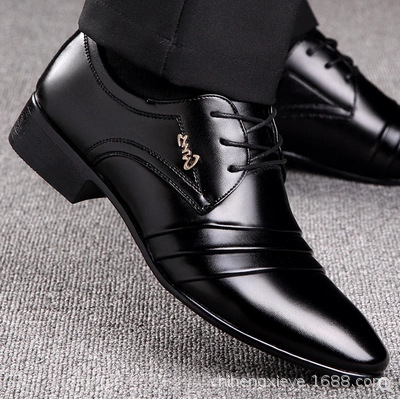 Men's Leather Shoes Young Middle-aged Casual Fashion Men's Shoes Soft Sole Non-slip Pointed Leather Shoes Business Dress Shoes