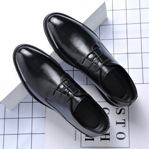 Business Formal Leather Shoes Men's British Style 2025 New Cross-Border Popular Casual Soft Sole Groom's Knot Suit Shoes Retro